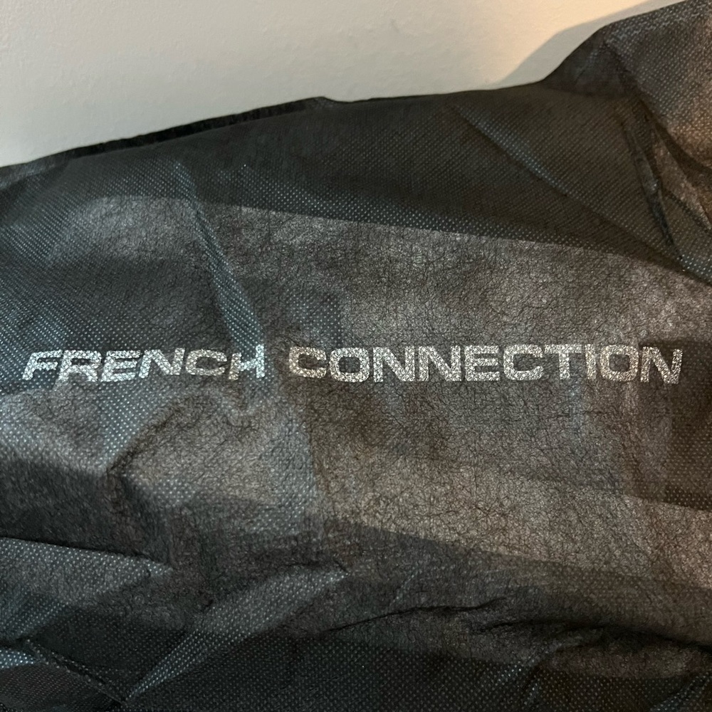 French Connection Slides - Picture 6 of 9